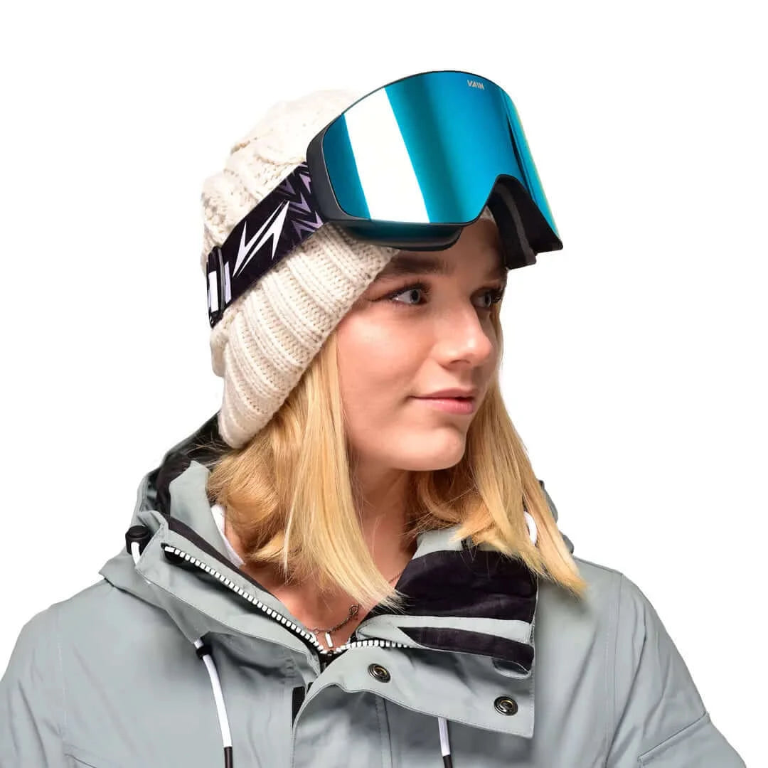 Women with blue Carver ski goggle on