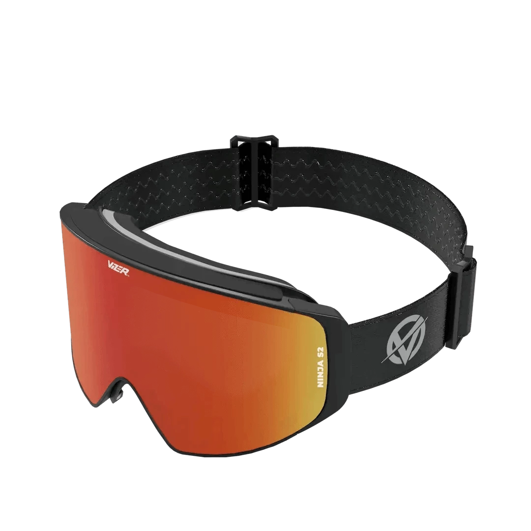 Ski goggle with red mirror lens