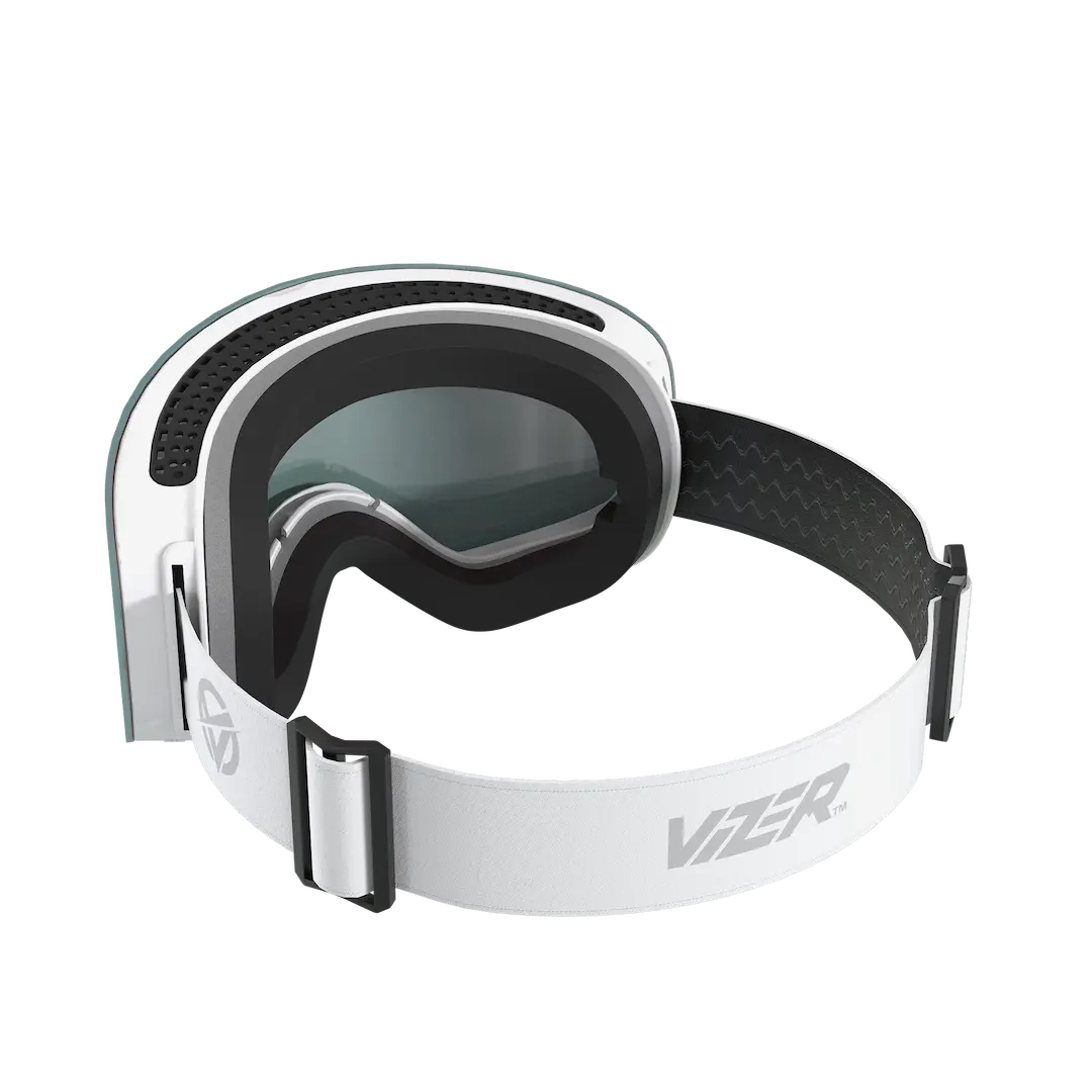 White-strap-on-ski-goggle.webp