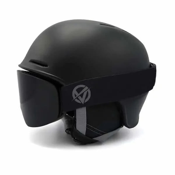 Vizer ski goggle with black helmet